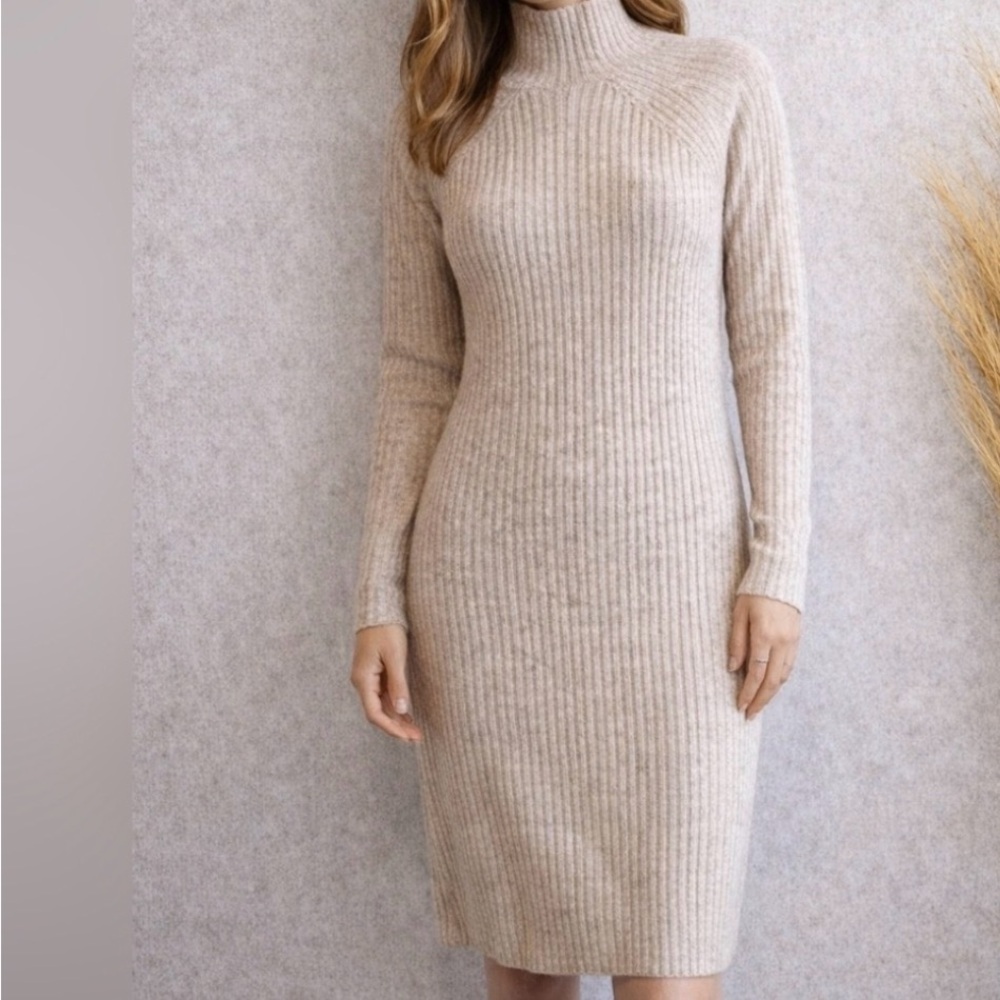 NWT Nelly Rose Ribbed Long Sleeve Sweater Dress - Cream Oatmeal sz M